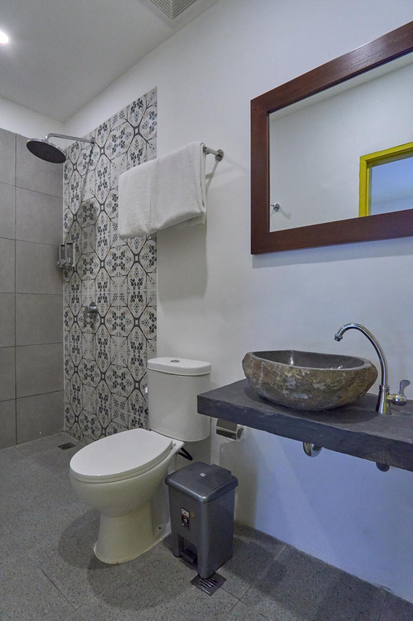 Attara Inn Сенггиги Экстерьер фото